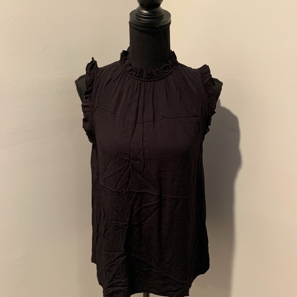 A New Day Sleeveless Ruffle Blouse Black XS NWT - Picture 2 of 5